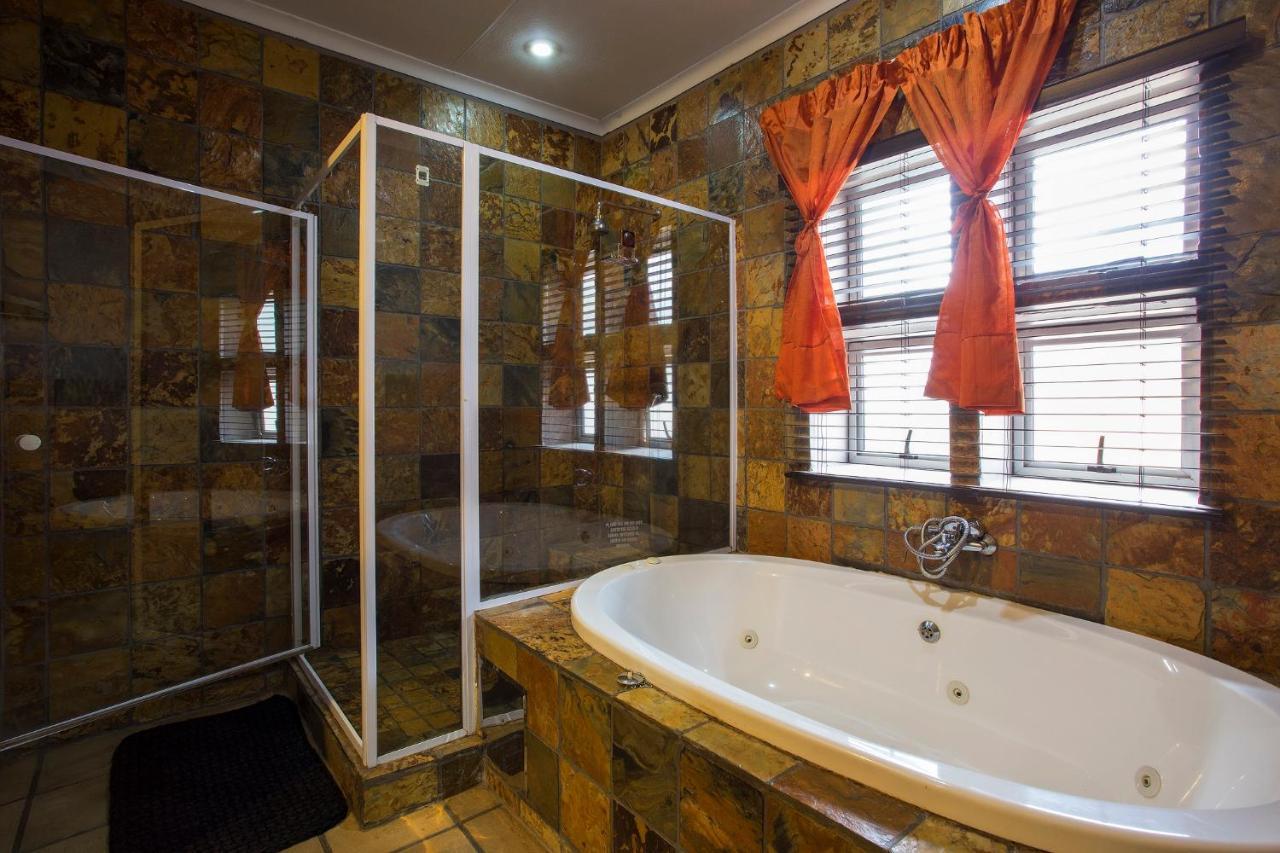 Purple Gecko Guest House Lydenburg Exterior foto